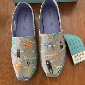 Brand new limited edition sloth Toms